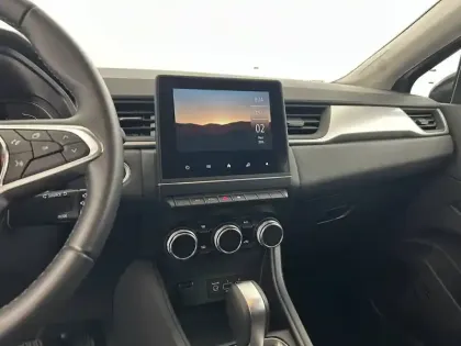 Photo 21 Renault Captur  E-Tech full hybrid 145