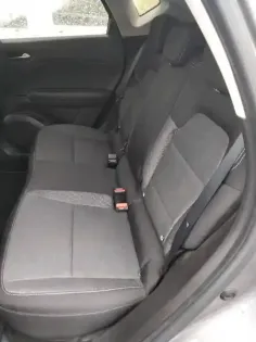 Photo 8 Renault Captur  E-Tech full hybrid 145