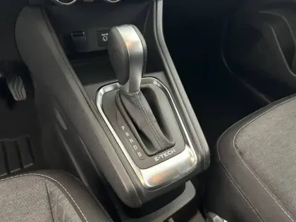 Photo 22 Renault Captur  E-Tech full hybrid 145