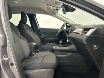 Photo 23 Renault Captur  E-Tech full hybrid 145