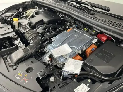 Photo 36 Renault Captur  E-Tech full hybrid 145