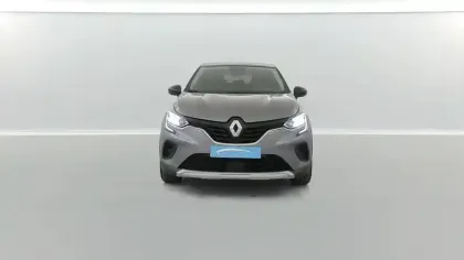 Photo 17 Renault Captur  E-Tech full hybrid 145