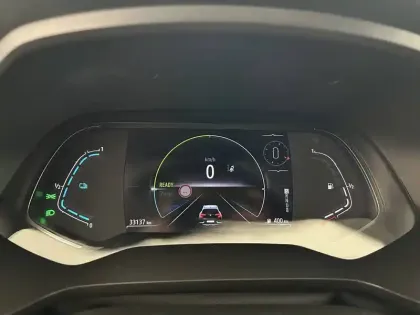 Photo 26 Renault Captur  E-Tech full hybrid 145