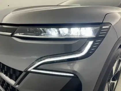 Photo 24 Renault Megane  E-Tech EV40 130ch standard charge