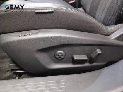 Photo 12 Peugeot 308 Gén. III Ph1 GT Pack 5