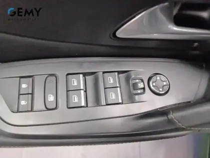 Photo 11 Peugeot 308 Gén. III Ph1 GT Pack 5