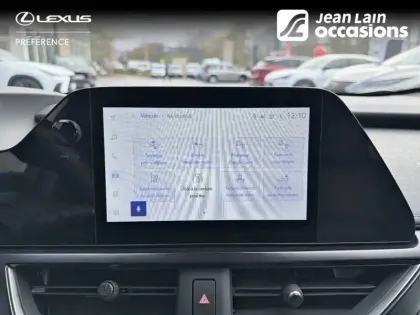 Photo 15 Lexus UX  300h 2WD