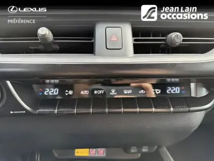 Photo 13 Lexus UX  300h 2WD