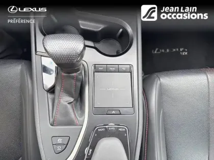 Photo 12 Lexus UX  250h 4WD