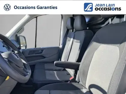 Photo 24 Volkswagen Crafter  VAN 35 L3H3 2.0 TDI 177 CH BVA