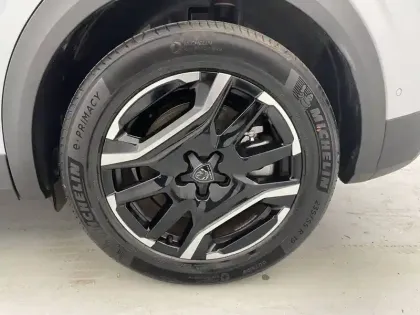 Photo 15 Peugeot 3008  Electrique 210 ch 73 kWh