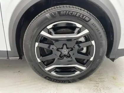 Photo 17 Peugeot 3008  Electrique 210 ch 73 kWh