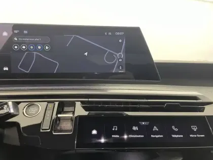 Photo 19 Peugeot 3008  Electrique 210 ch 73 kWh