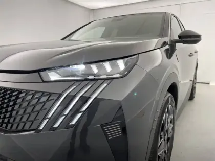 Photo 55 Peugeot 3008  Hybrid 136 e-DCS6