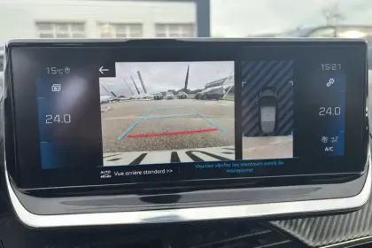 Photo 18 Peugeot 208  PureTech 100 S&S EAT8