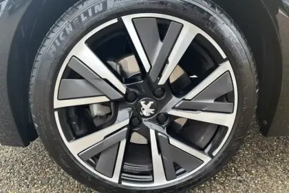 Photo 13 Peugeot 208  PureTech 100 S&S EAT8