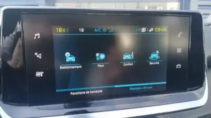 Photo 26 Peugeot 2008  Moteur électrique 136 ch