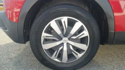 Photo 13 Peugeot 2008  Moteur électrique 136 ch