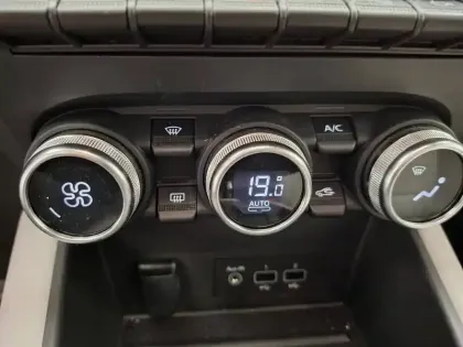 Photo 45 Renault Captur Gén. II (HJB) Ph1 NG Iconic 5