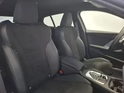 Photo 34 BMW Serie 1 120 170 ch DKG7