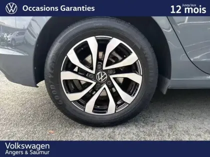 Photo 29 Volkswagen Golf  1.0 eTSI OPF 110 DSG7