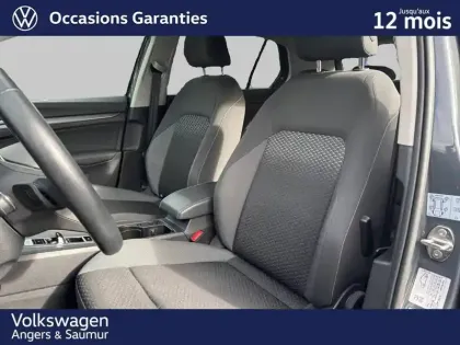 Photo 9 Volkswagen Golf  1.0 eTSI OPF 110 DSG7