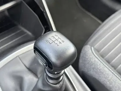 Photo 18 Peugeot 208  PureTech 100 S&S BVM6