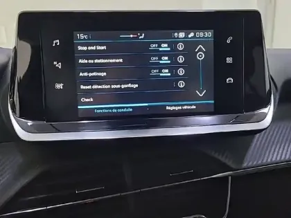 Photo 49 Peugeot 208  PureTech 100 S&S BVM6