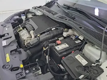 Photo 73 Peugeot 208  PureTech 100 S&S BVM6