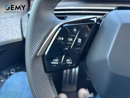 Photo 35 Peugeot 5008  Hybrid 145 ch e-DCS6