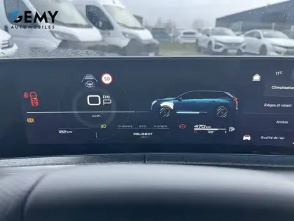 Photo 17 Peugeot 5008  Hybrid 145 ch e-DCS6