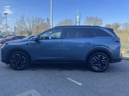 Photo 101 Peugeot 5008  Hybrid 145 ch e-DCS6