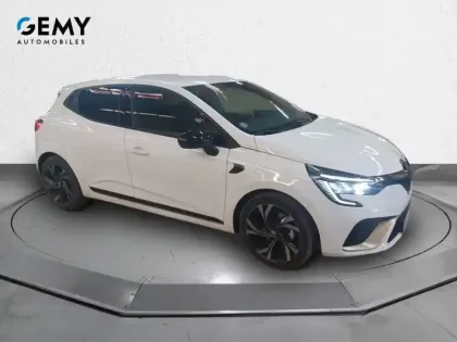 Photo 21 Renault Clio  E-Tech full hybrid 145