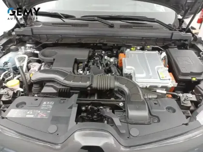 Photo 14 Renault Arkana  E-Tech full hybrid 145 GSR2