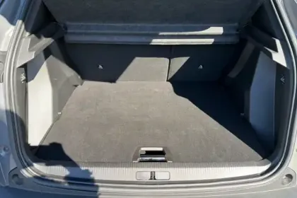 Photo 8 Peugeot 2008  Hybrid 136 e-DCS6