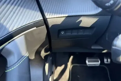 Photo 22 Peugeot 2008  Hybrid 136 e-DCS6