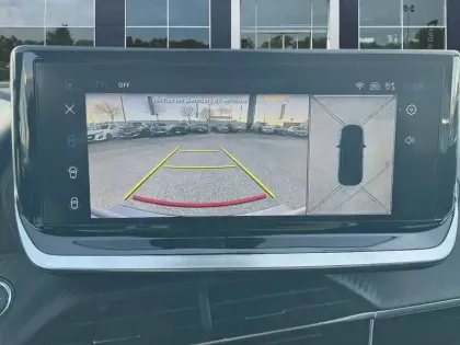 Photo 21 Peugeot 2008  Hybrid 145 e-DCS6