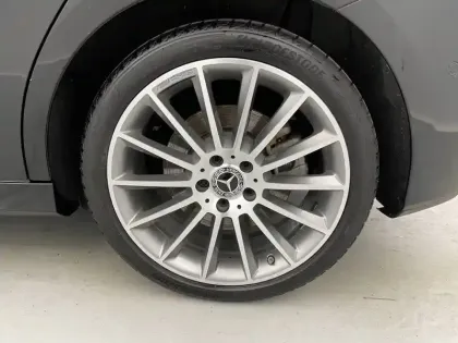 Photo 16 Mercedes Classe B  250 e 8G-DCT