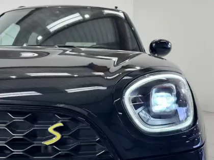 Photo 11 Mini Mini Countryman 125 - 95 ch ALL4 BVA6