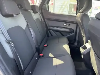 Photo 12 Dacia Duster  Hybrid 140