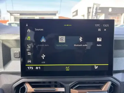 Photo 28 Dacia Duster  Hybrid 140