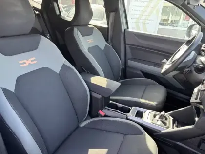 Photo 6 Dacia Duster  Hybrid 140