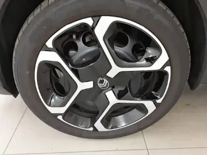 Photo 12 Citroën C3  Turbo 100 ch BVM6