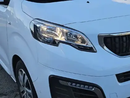 Photo 15 Peugeot Expert  FGN TOLE STANDARD 2.0  BLUEHDI 120 S&S EAT8