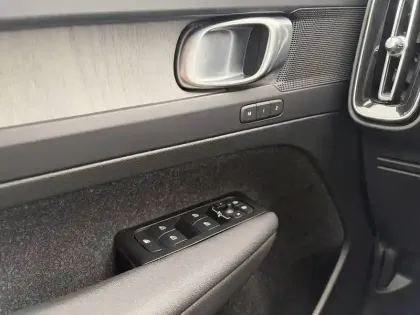 Photo 14 Volvo Xc40  T5 Recharge 180+82 ch DCT7