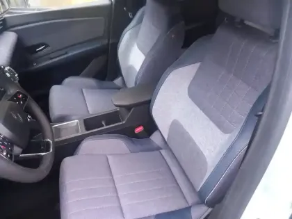 Photo 8 Renault 4 Renault  E-Tech Electrique 150 ch autonomie confort