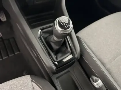 Photo 21 Renault Clio Gén. V (BJA) Ph2 Evolution 5