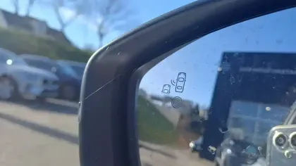 Photo 14 Peugeot 208  Hybrid 110 ch e-DCS6