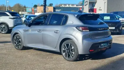 Photo 11 Peugeot 208  Hybrid 110 ch e-DCS6