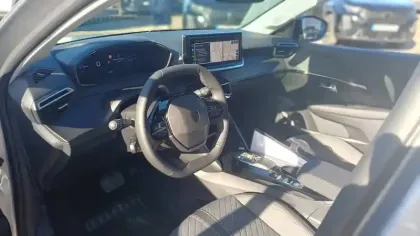 Photo 7 Peugeot 208  Hybrid 110 ch e-DCS6